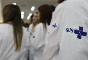 Enare registra recorde de 138 mil inscritos para residência médica em 2025