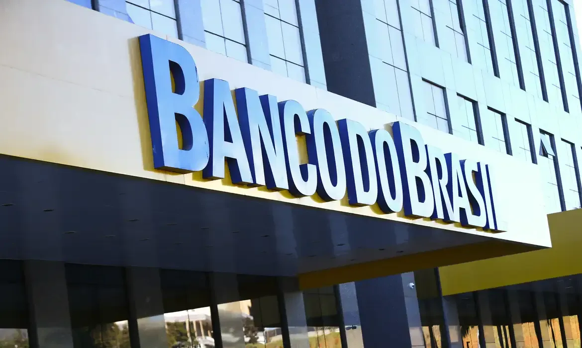 Banco do Brasil anuncia ações judiciais após ataques bolsonaristas