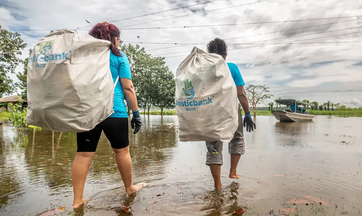 Brasil manifesta preocupação com negociações globais sobre plásticos