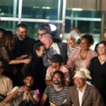 Brasília (DF) 06/08/2025 - Presidente da República, Luiz Inácio Lula da Silva, juntamente com a equipe do fime O Agente Secreto, no Palácio da Alvorada. Foto: Valter Campanato/Agência Brasil