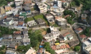 Santos (SP), 01/08/2025 - Favela no Morro de São Bento. Foto: Prefeitura de Santos/Divulgação