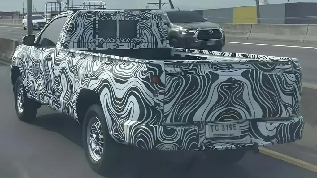 htoyota-hilux-cabina-simple-2085947