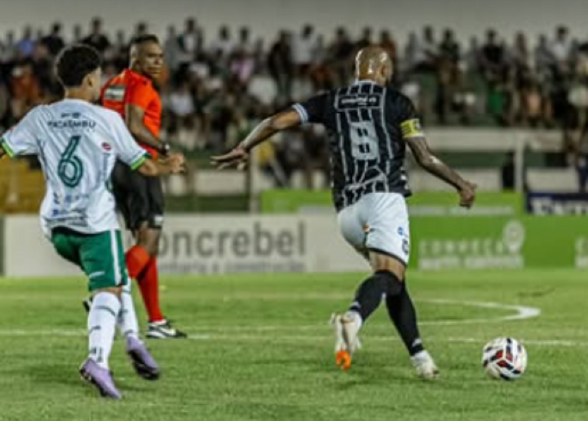 Lance do jogo entre Luverdense x Rio Branco neste sábado (2). Imagem: Kaylan Oliveira/ Rio Branco SAF