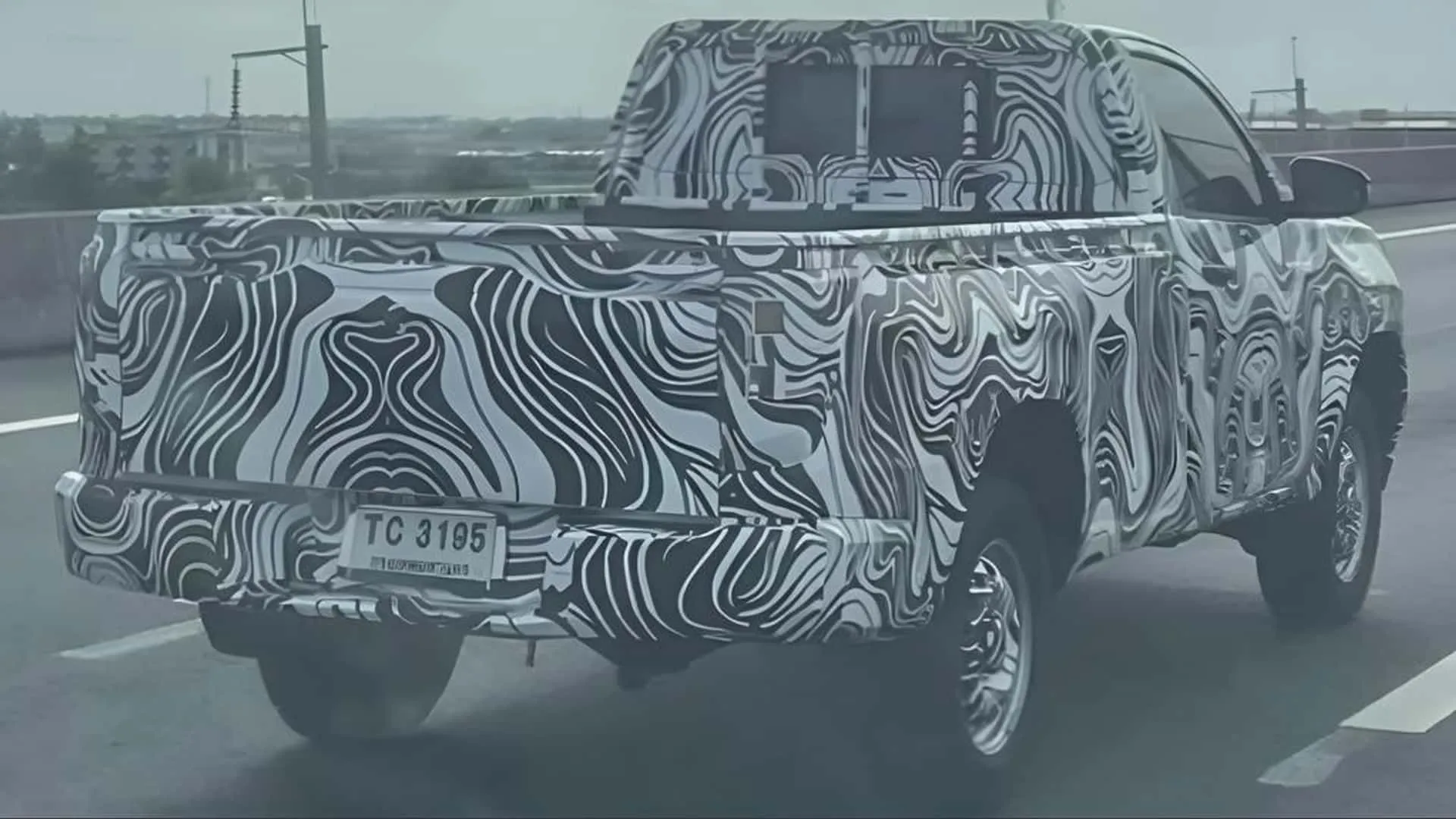 toyota-hilux-cabina-simple-2085949