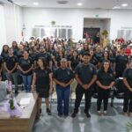 35 profissionais da educação recebem certificado de formação em Libras