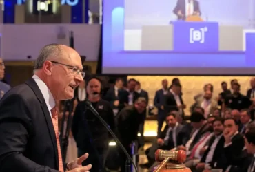 Indulto é golpismo, alerta Alckmin em evento em São Paulo