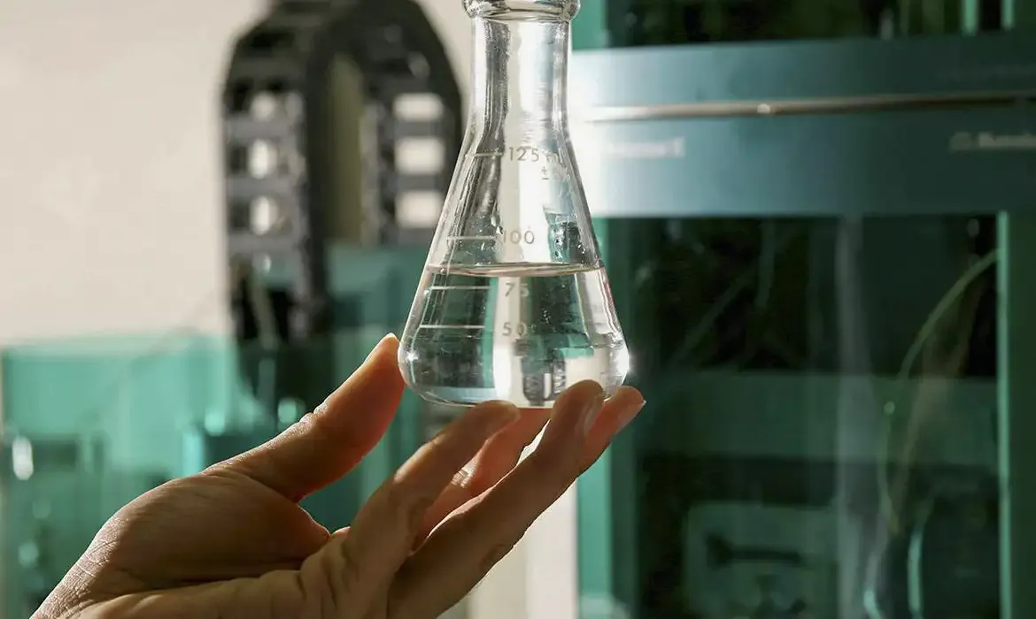 Metanol causa duas mortes por intoxicação em São Paulo neste ano