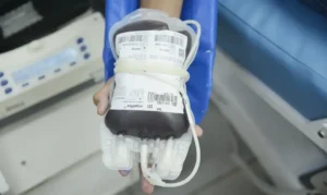 Estoque de sangue O negativo entra em nível crítico no hemocentro de Brasília