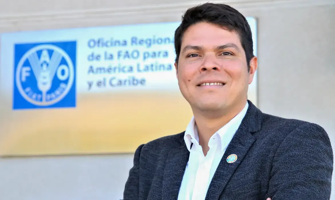 Gripe aviária exige estratégia global e cooperação entre países