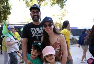 Brasileiros celebram soberania durante desfile do Dia da Independência