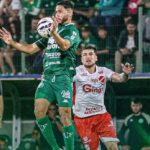 Lance do jogo entre Chapecoense x Vila Nova. Imagem: ACF