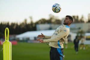 Argentina x Venezuela ao vivo: onde assistir, horário e escalações pelas Eliminatórias. Imagem: AFA