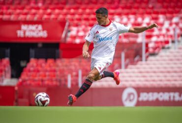 Sevilla x Elche: palpites, onde assistir ao vivo e prováveis escalações pela La Liga. Imagem: Divulgação Sevilla