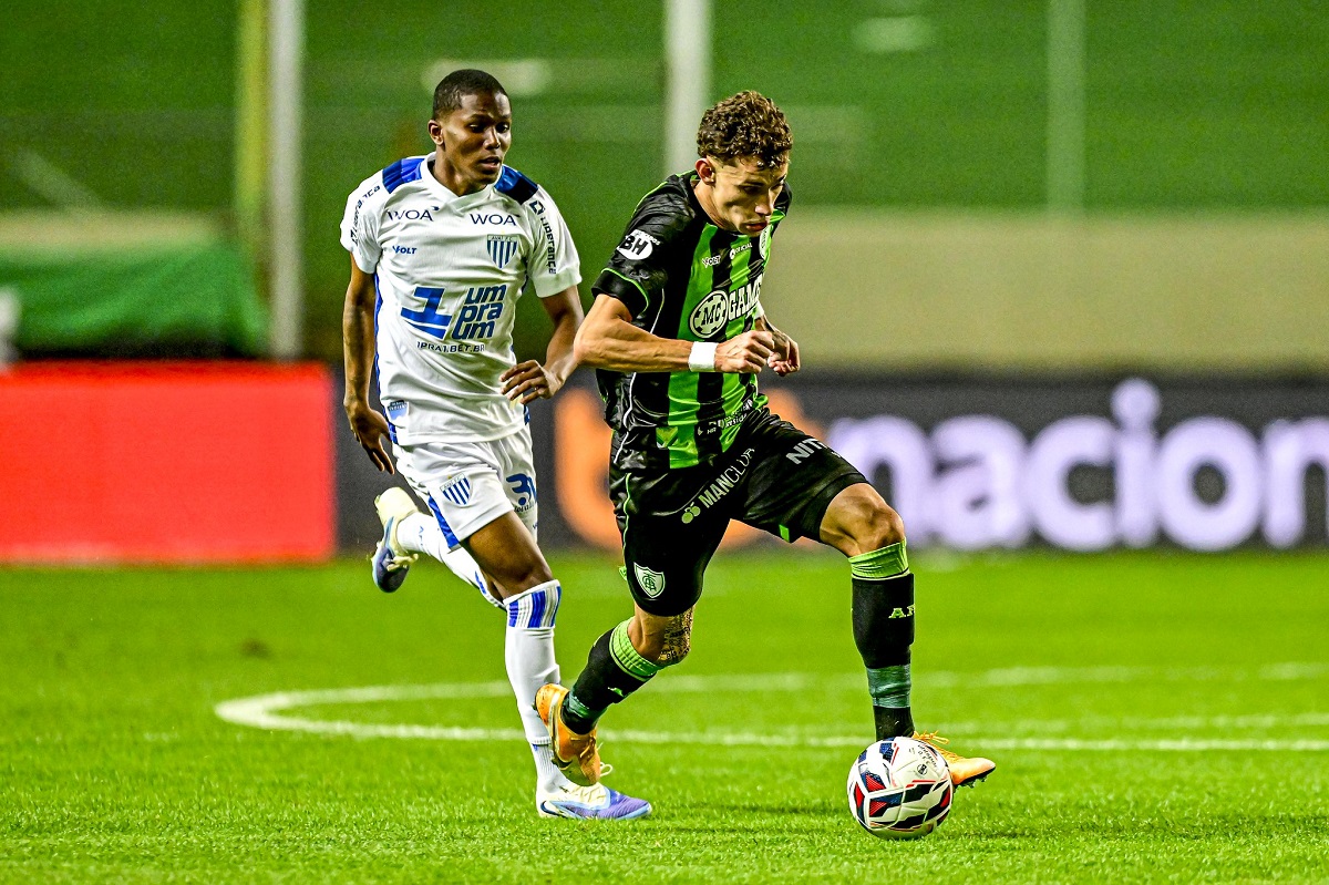 Lance de América-MG x Avaí. Imagem: Mourão Panda/América-MG