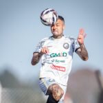 Operário Ferroviário x Amazonas FC: onde assistir, escalações e tudo sobre o jogo decisivo na Série B. Imagem: Andre Oito/OFEC