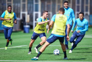 Grêmio x Mirassol: onde assistir, escalações e tudo sobre o duelo pelo Brasileirão. Imagem: Lucas Uebel/GFBPA