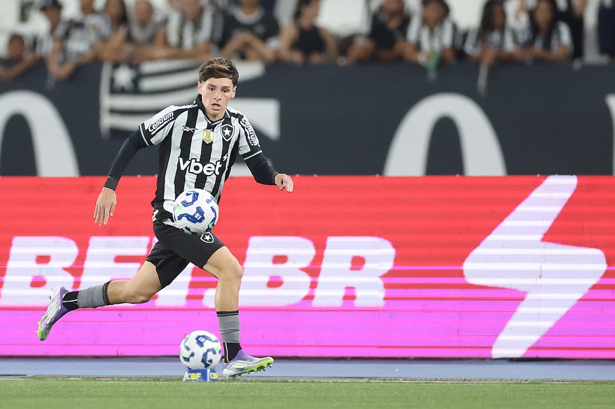 Grêmio x Botafogo: onde assistir, escalações e desfalques pelo Brasileirão Série A. Imagem: Vitor Silva/BFR Grêmio x Botafogo: onde assistir, escalações e desfalques pelo Brasileirão Série A. Imagem: Vitor Silva/BFR