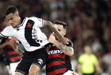Vasco x Bahia: onde assistir, escalações e desfalques no duelo atrasado do Brasileirão. Imagem: Matheus Leite/CR Vasco