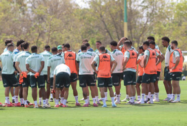 Cuiabá x Athletic-MG: Onde assistir, escalações e tudo sobre o duelo da Série B 2025. Imagem: AssCom Dourado