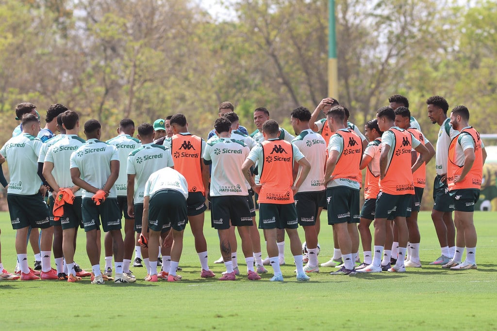 Cuiabá x Athletic-MG: Onde assistir, escalações e tudo sobre o duelo da Série B 2025. Imagem: AssCom Dourado