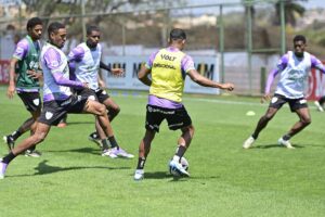 Ferroviária x América-MG: onde assistir, horário e prováveis escalações pela Série B. Imagem: Mourão Panda/América-MG
