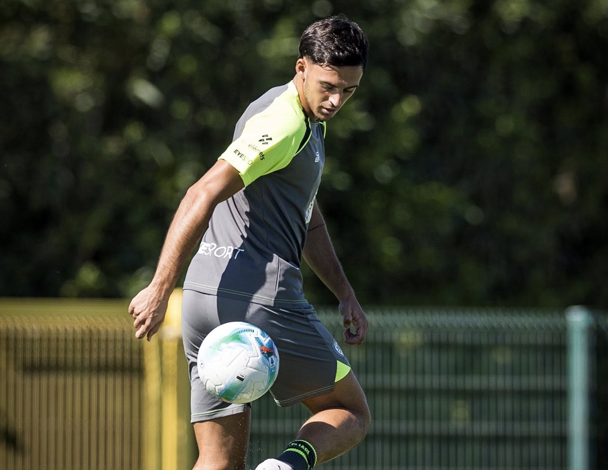 Lecce x Cagliari: onde assistir, escalações e detalhes do duelo pela Série A. Imagem: Divulgação Cagliari Lecce x Cagliari: onde assistir, escalações e detalhes do duelo pela Série A. Imagem: Divulgação Cagliari