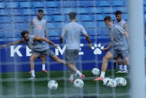 Espanyol x Valencia: Onde assistir ao vivo, escalações e tudo sobre o duelo pela LaLiga. Imagem: Carlos Mira/Espanyol