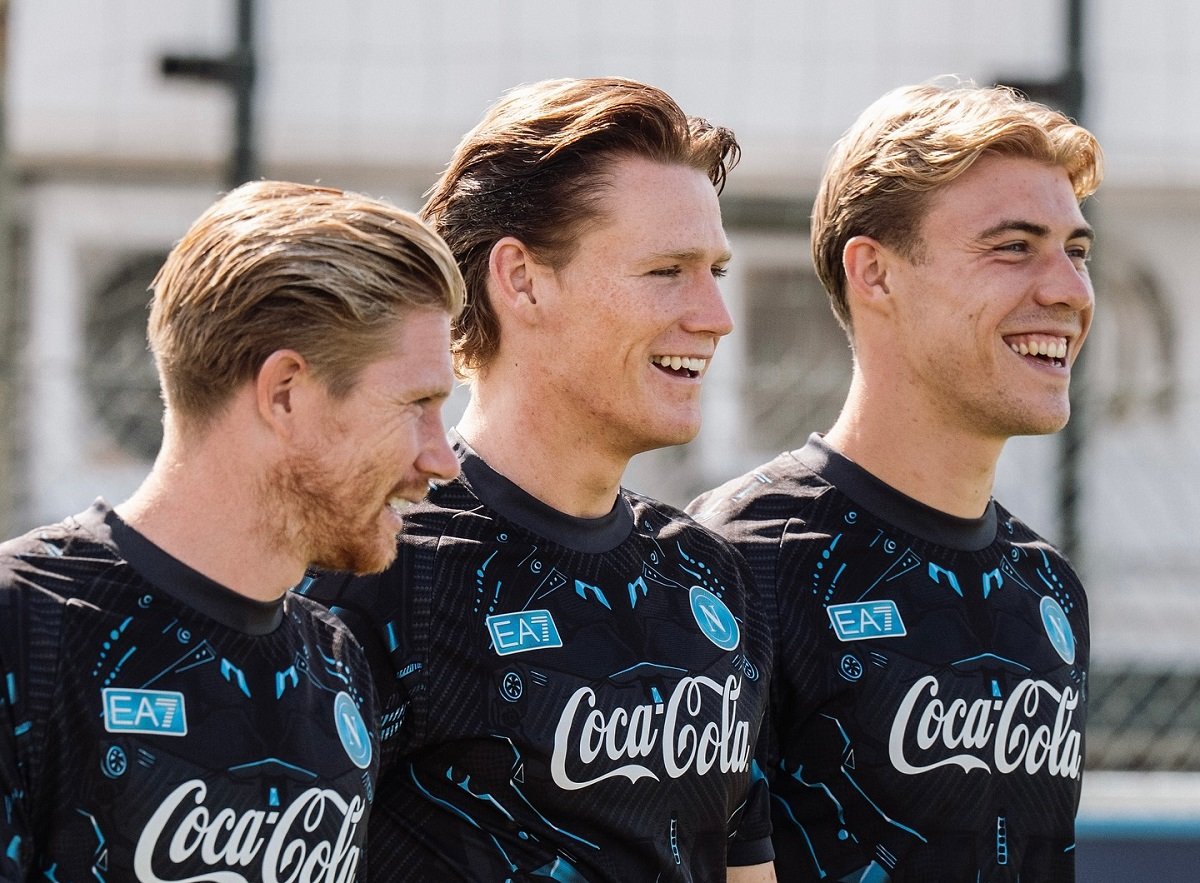 Napoli x Pisa: onde assistir ao vivo, escalações e detalhes do duelo pelo Italiano. Imagem: Divulgação Napoli