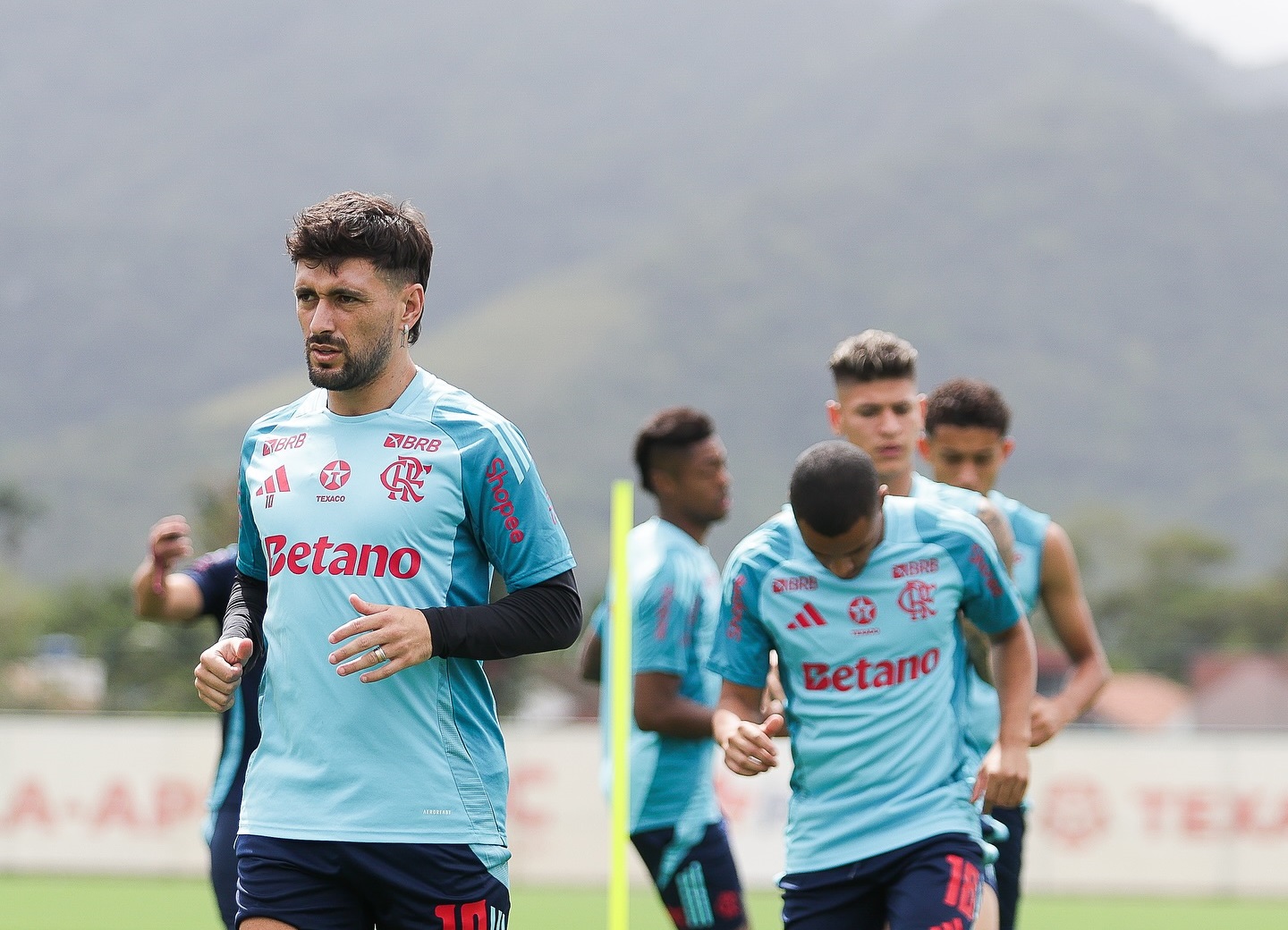 Estudiantes x Flamengo: onde assistir ao vivo, escalações e tudo sobre o duelo decisivo da Libertadores. Imagem: CR Flamengo