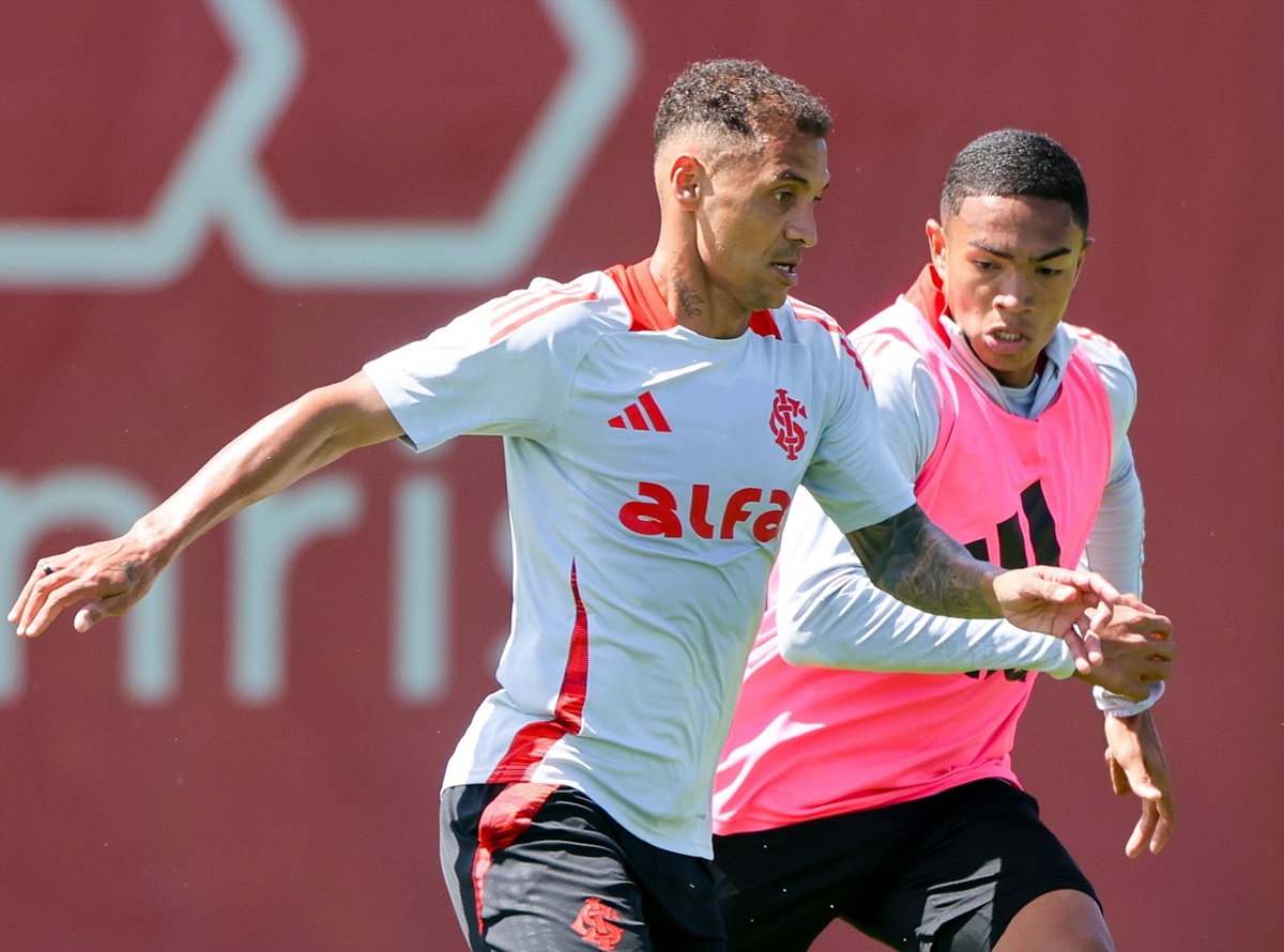Juventude x Internacional: onde assistir ao vivo, escalações e tudo sobre o clássico gaúcho do Brasileirão 2025. Imagem: Ricardo Duarte/SCI