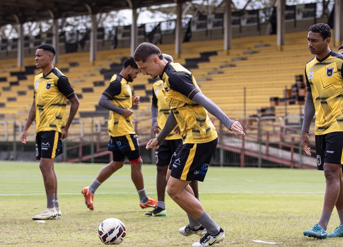América-MG x Volta Redonda: duelo decisivo pela sobrevivência na Série B – onde assistir e prováveis escalações. Imagem: Divulgação Voltaço