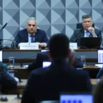 CPMI do INSS aprova convocação de parentes e sócios de investigados