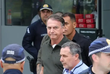 Moraes cobra explicações sobre escolta de Bolsonaro ao hospital