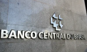 Mercado financeiro reduz previsão da inflação para 4,81% em 2025