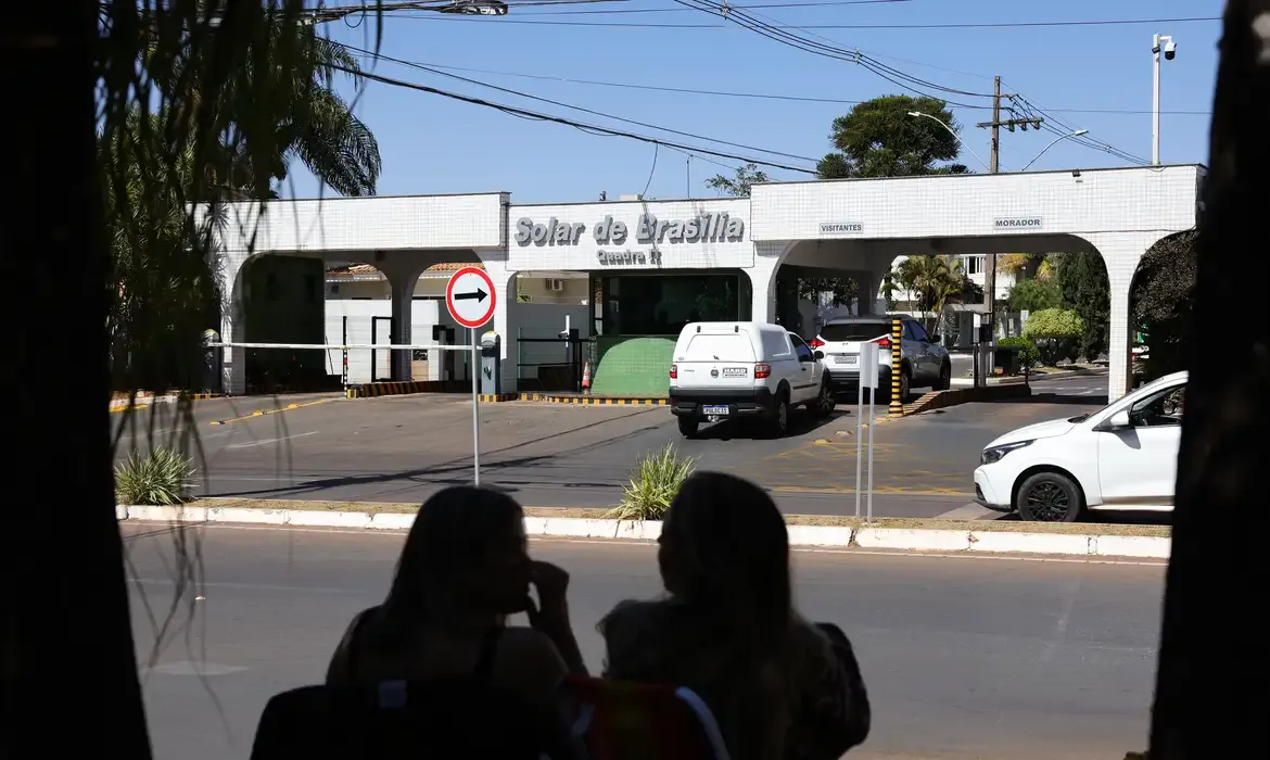 Polícia admite falhas em vistoria na casa de Bolsonaro