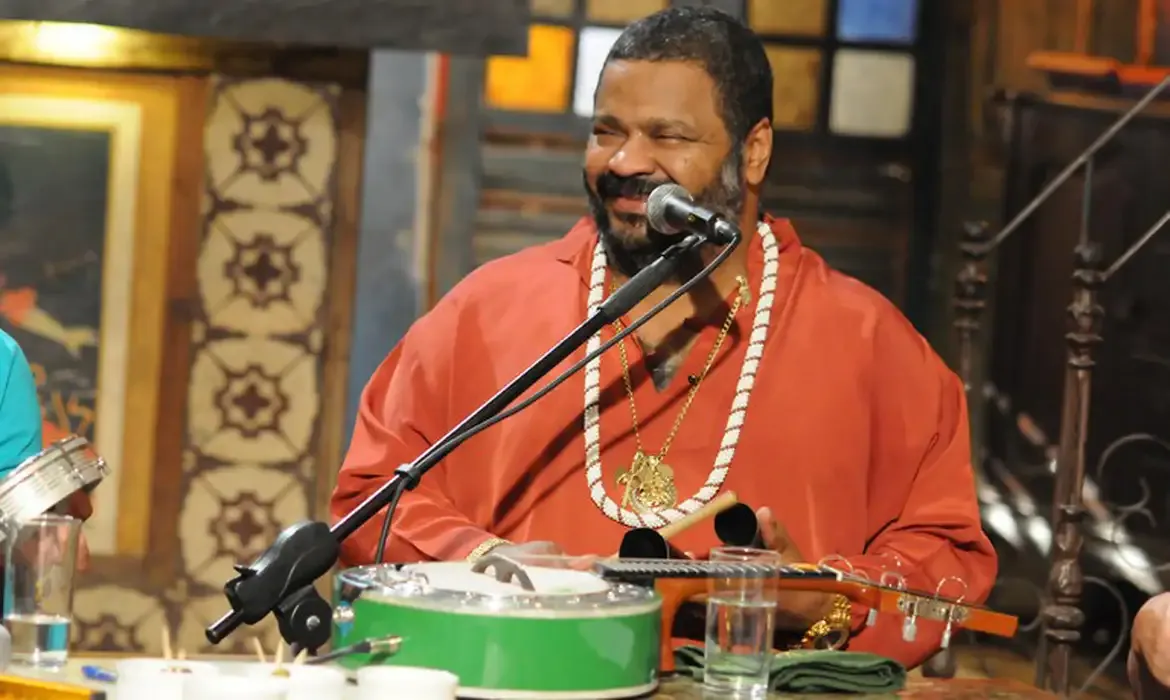 Rádio Nacional presta homenagem a Arlindo Cruz em especial de domingo