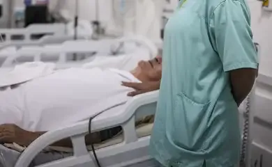 Mulheres são mais afetadas pela síndrome das pernas inquietas, revela estudo