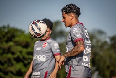 Vila Nova x Remo: onde assistir, escalações e detalhes do jogo pela Série B. Imagem: @betocorreaphoto