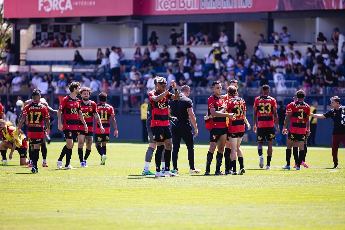 Fortaleza x Sport: onde assistir ao vivo, escalações e tudo sobre o duelo do Brasileirão. Imagem: @paulopaivafoto @sportrecife