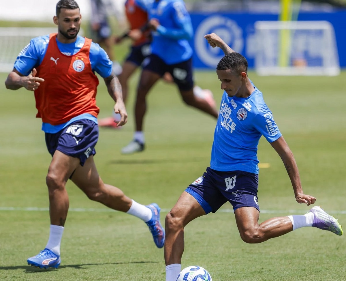 Ceará x Bahia: onde assistir ao vivo, escalações e tudo sobre o duelo pelo Brasileirão. Imagem: @therafao Ceará x Bahia: onde assistir ao vivo, escalações e tudo sobre o duelo pelo Brasileirão. Imagem: @therafao