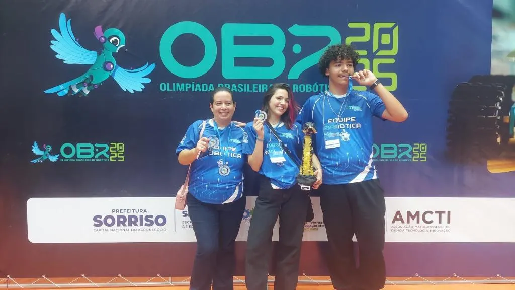 Alunos de Arenápolis conquistam etapa nacional da Olimpíada Brasileira de Robótica