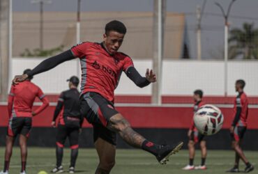 Atlético-GO x Avaí: onde assistir, escalações e tudo sobre o jogo da Série B. Imagem: Bruno Corsino