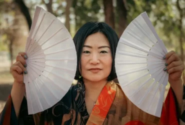 Akane Canta Mundo leva músicas de diversos países a Mato Grosso