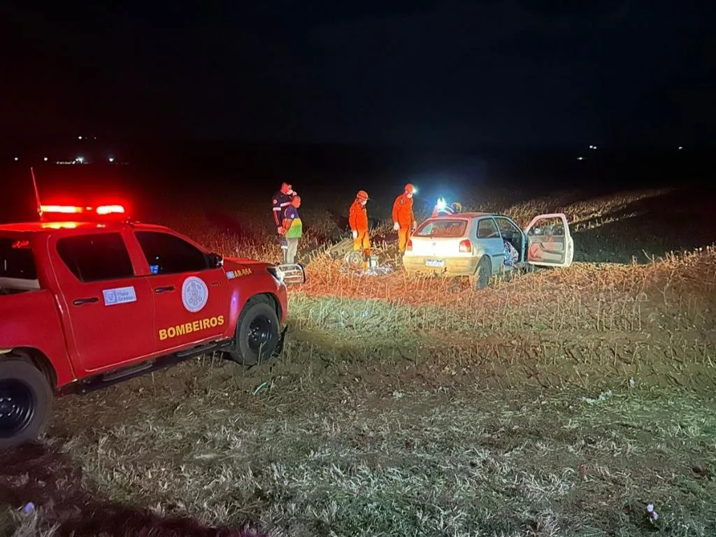 Bombeiros resgatam corpo após acidente na MT-244 em Campo Verde