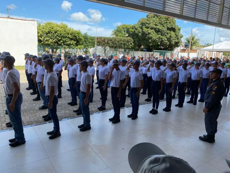 DRE de Tangará da Serra abre inscrições para escolas cívico-militares com foco em disciplina