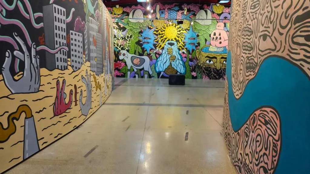 Exposição Mundos Sobrepostos encerra em Cuiabá com arte viva e inclusiva