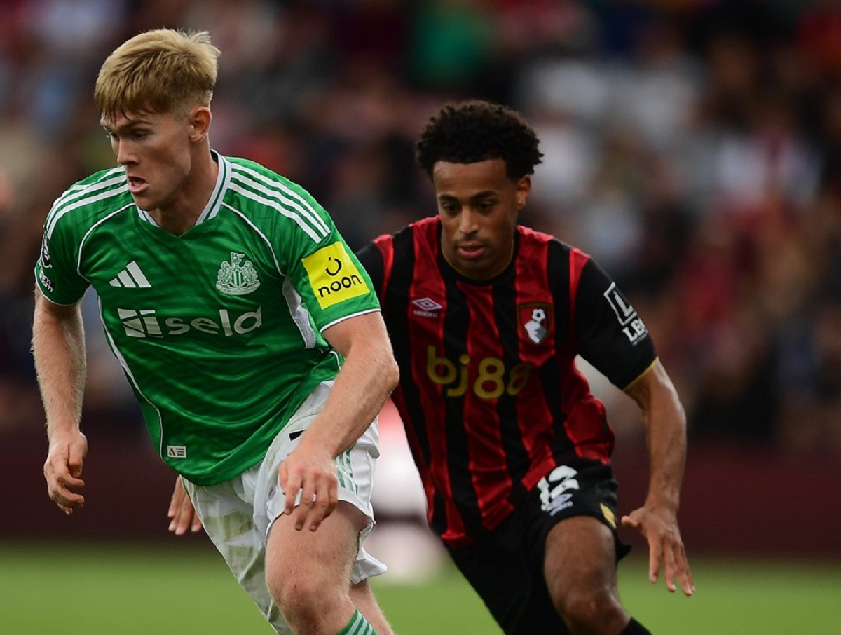 Lance de Bournemouth x Newcastle. Imagem: X/Newcastle