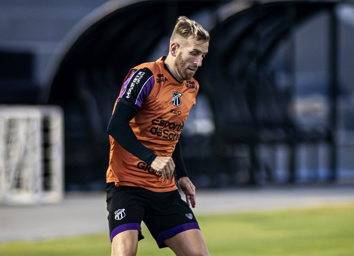 São Paulo x Ceará: onde assistir, prováveis escalações e tudo sobre o duelo no Morumbis pelo Brasileirão. Imagem: Gabriel Silva Ceará SC