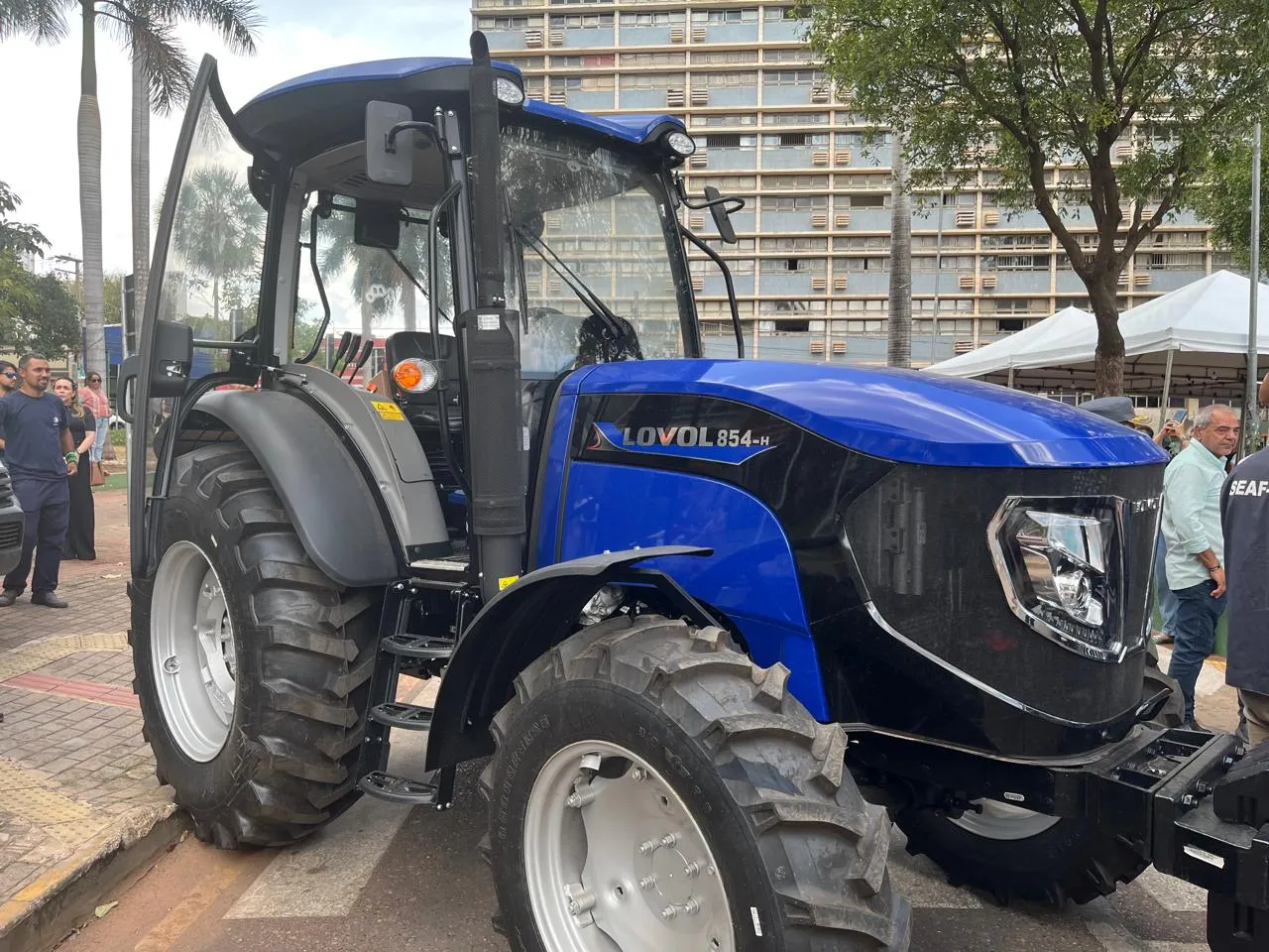 Agricultura recebe reforço com entrega de máquinas em Mato Grosso