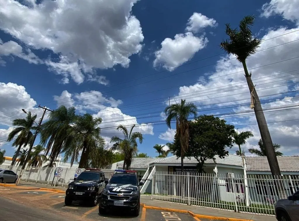 Polícia prende homem por ameaça de divulgar fotos íntimas em Lucas do Rio Verde